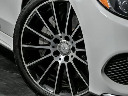 Used 2017 Mercedes-Benz C 300 Cabriolet image 3