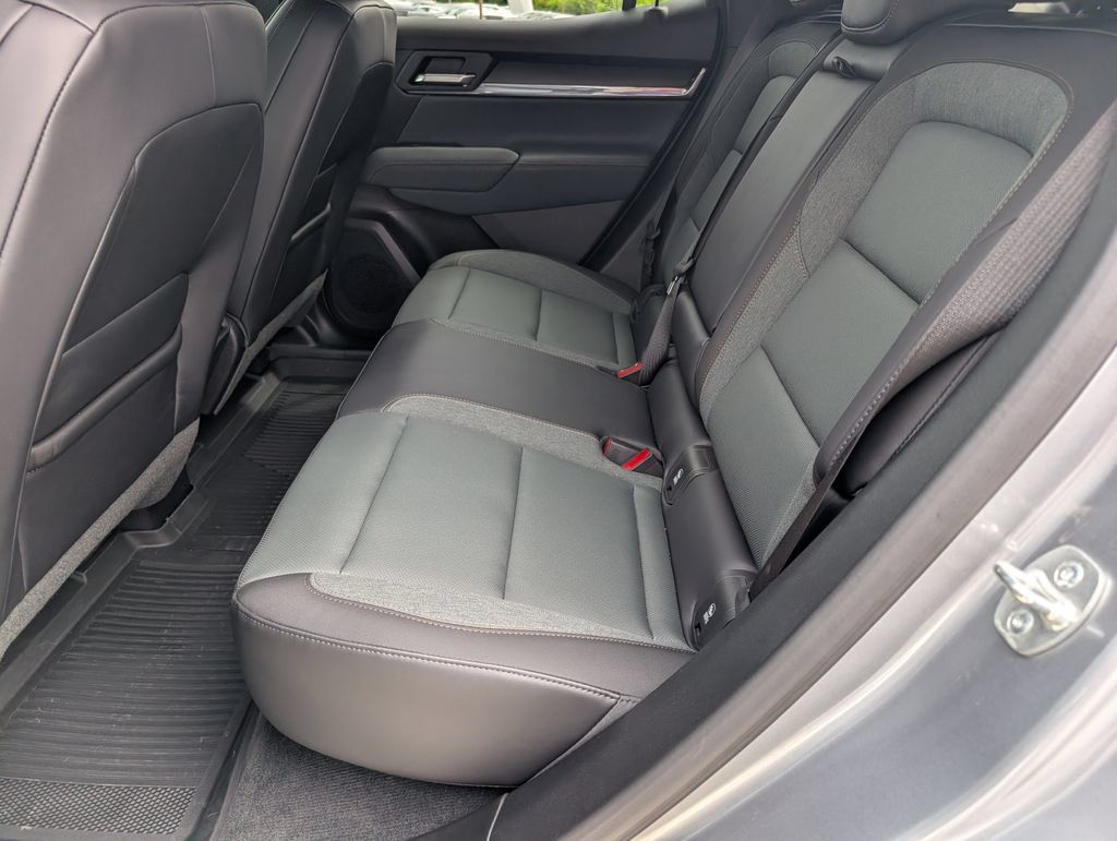 Used 2026 GMC Terrain AT4 AWD/4WD image 14