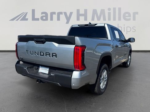 Used 2026 Toyota Tundra SR5 w/ SR5 Convenience Package AWD/4WD image 5