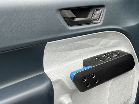 New 2025 Ford Maverick XLT w/ Equipment Group 302A image 15