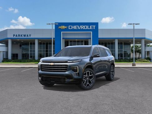 New 2026 Chevrolet Traverse High Country FWD image 8