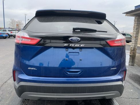 Used 2024 Ford Edge SEL w/ Convenience Package image 4
