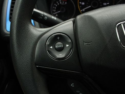 Used 2018 Honda HR-V LX image 26