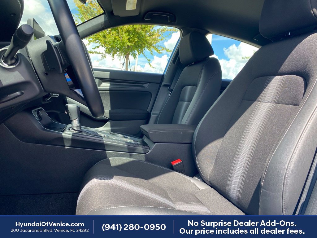 Used 2024 Honda Civic Sport image 2
