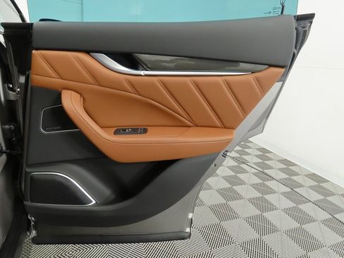Used 2022 Maserati Levante Modena image 26