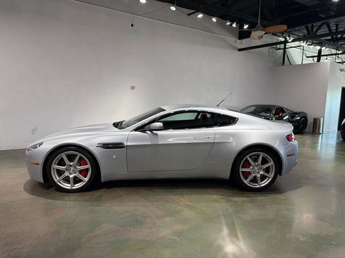 Used 2006 Aston Martin V8 Vantage Coupe image 5