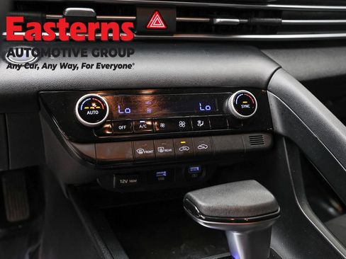 Used 2021 Hyundai Elantra SEL FWD image 20