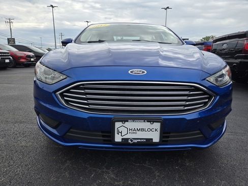 Used 2017 Ford Fusion SE FWD image 39