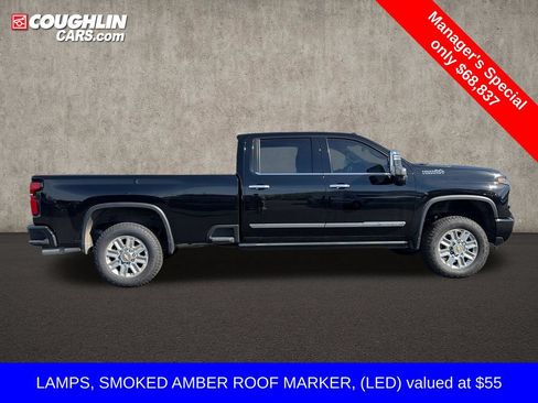 Used 2025 Chevrolet Silverado 2500 High Country w/ High Country Premium Package AWD/4WD image 8