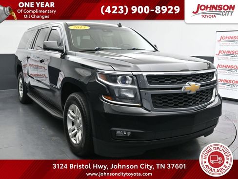 Used 2015 Chevrolet Suburban LT image 1