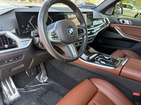 Used 2024 BMW X5 xDrive40i w/ M Sport Package AWD/4WD image 23