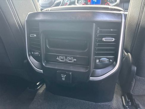 Used 2020 RAM 1500 Big Horn AWD/4WD image 18
