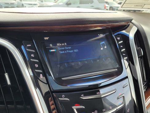 Used 2019 Cadillac Escalade Luxury image 24