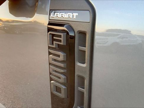Certified 2023 Ford F250 Lariat w/ Lariat Ultimate Package image 30