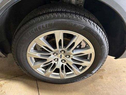 Certified 2025 Ford Explorer Platinum AWD/4WD image 30