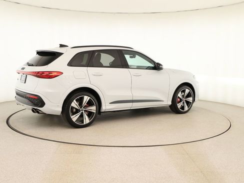 New 2025 Audi SQ5 Premium Plus image 7