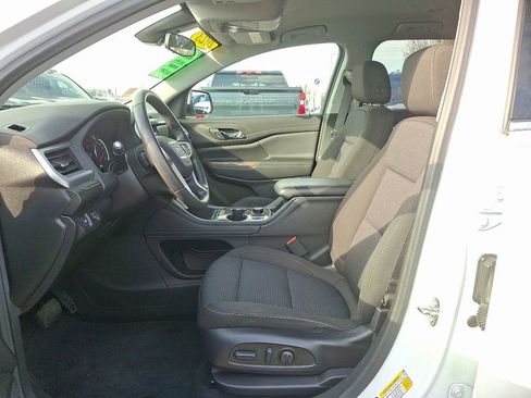 Certified 2023 GMC Acadia SLE w/ Driver Convenience Package image 14