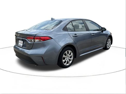 Used 2024 Toyota Corolla LE FWD image 3