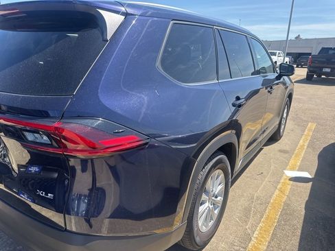 Used 2025 Toyota Grand Highlander XLE image 5