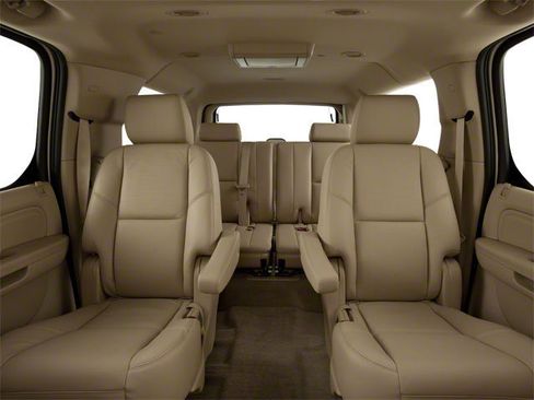 Used 2010 Cadillac Escalade ESV Platinum AWD/4WD image 18
