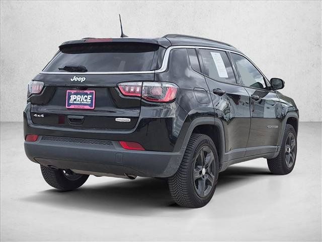 Used 2023 Jeep Compass Latitude AWD/4WD image 5
