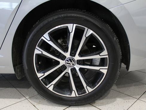 Used 2023 Volkswagen Jetta Sport image 12