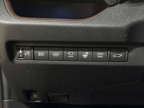 Used 2023 Toyota RAV4 Limited image 33