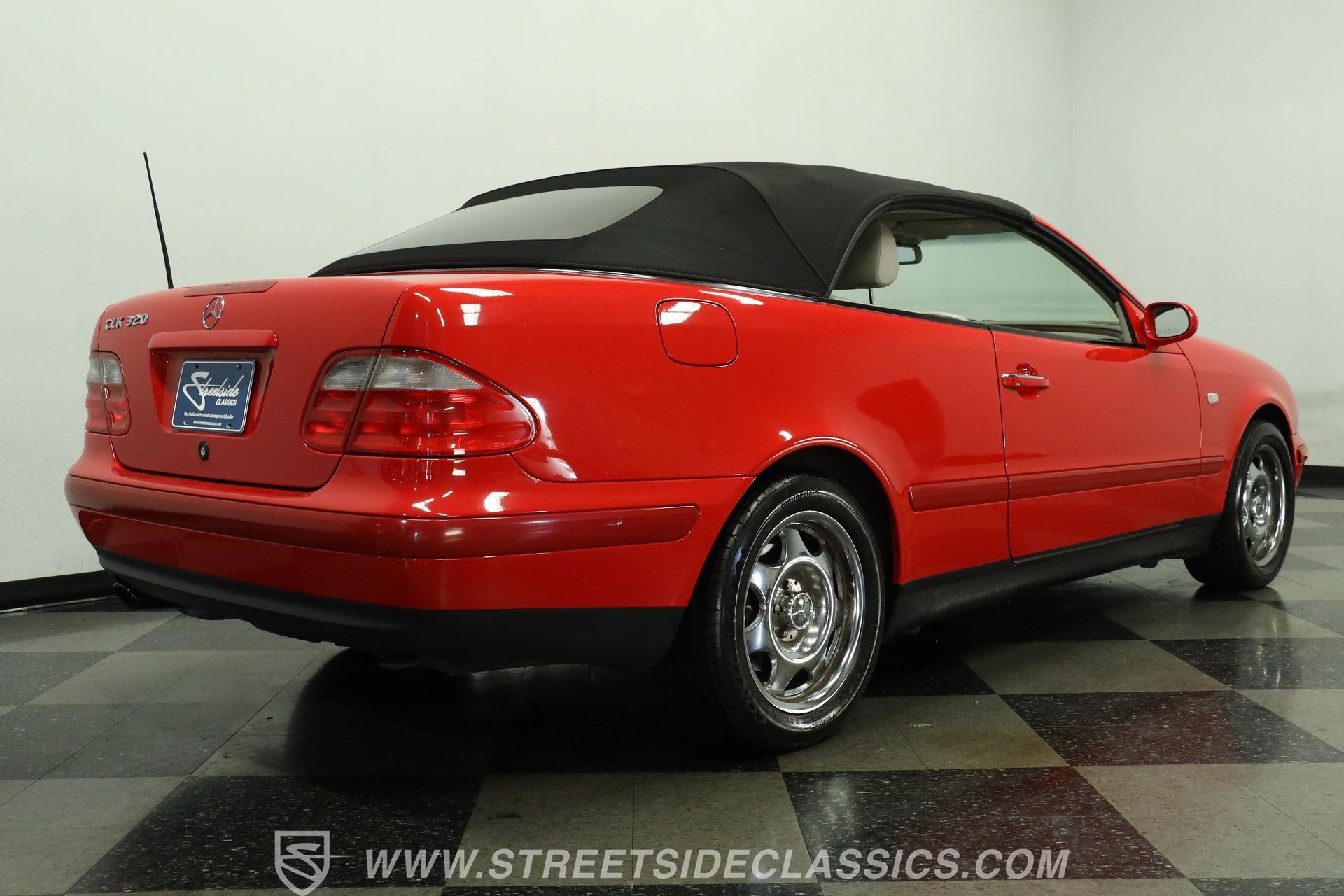 Used 1999 Mercedes-Benz CLK 320 Cabriolet image 26