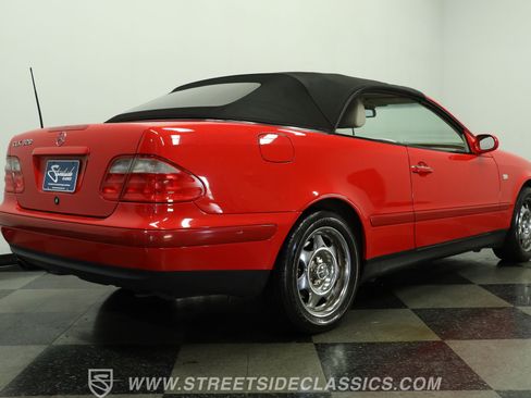 Used 1999 Mercedes-Benz CLK 320 Cabriolet image 26