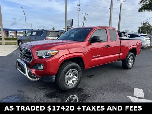 Used 2017 Toyota Tacoma SR image 3