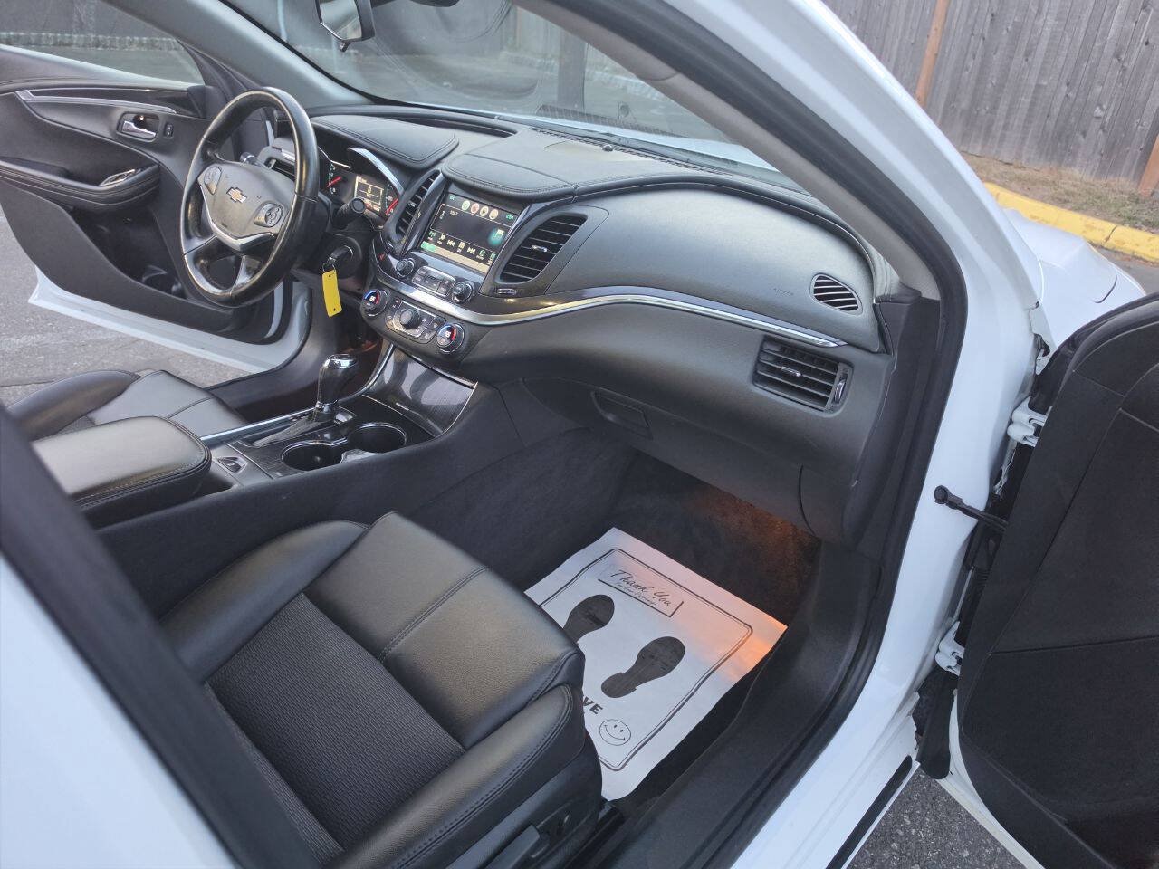 Used 2016 Chevrolet Impala LT FWD image 40