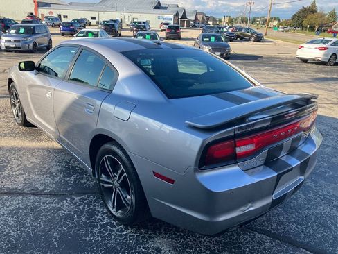 Used 2014 Dodge Charger SXT w/ Driver Confidence Group (AJG) AWD/4WD image 5