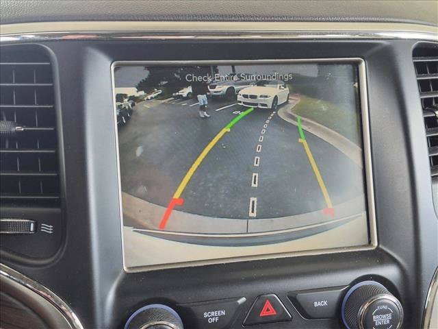 Used 2014 Jeep Grand Cherokee Overland w/ Advanced Technology Group AWD/4WD image 9