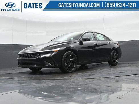 New 2026 Hyundai Elantra Sport FWD image 36