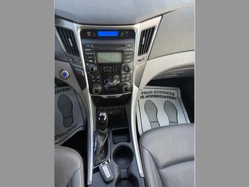 Used 2012 Hyundai Sonata Hybrid w/ Leather Pkg FWD image 21