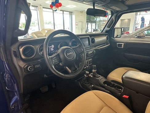 Used 2019 Jeep Wrangler Unlimited Sport S image 16