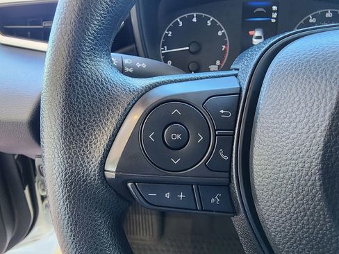 Used 2025 Toyota Corolla LE w/ LE Premium Package image 19