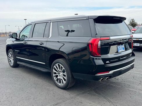 Certified 2025 GMC Yukon XL Denali image 3