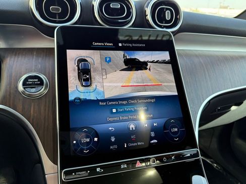 Used 2026 Mercedes-Benz GLC 300 image 18