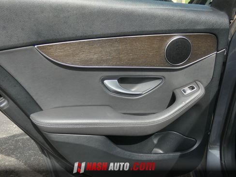 Used 2019 Mercedes-Benz C 300 Sedan image 36