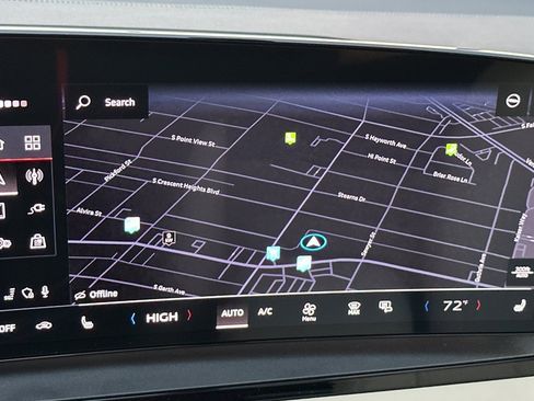 New 2025 Audi Q6 e-tron Premium image 18