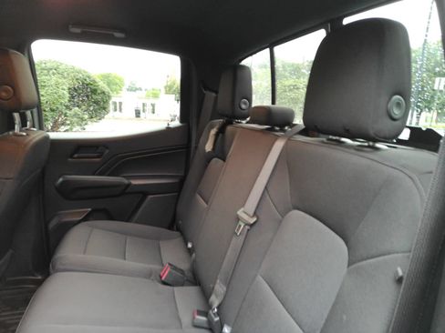 Used 2023 Chevrolet Colorado Trail Boss w/ Technology Package AWD/4WD image 14