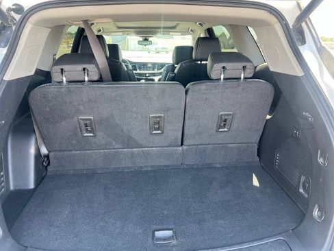 Used 2021 Buick Enclave Avenir w/ LPO, Cargo Package FWD image 7