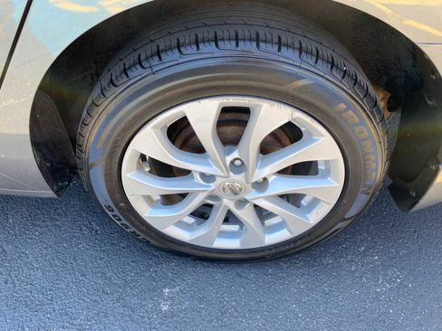Used 2018 Nissan Sentra SV FWD image 35