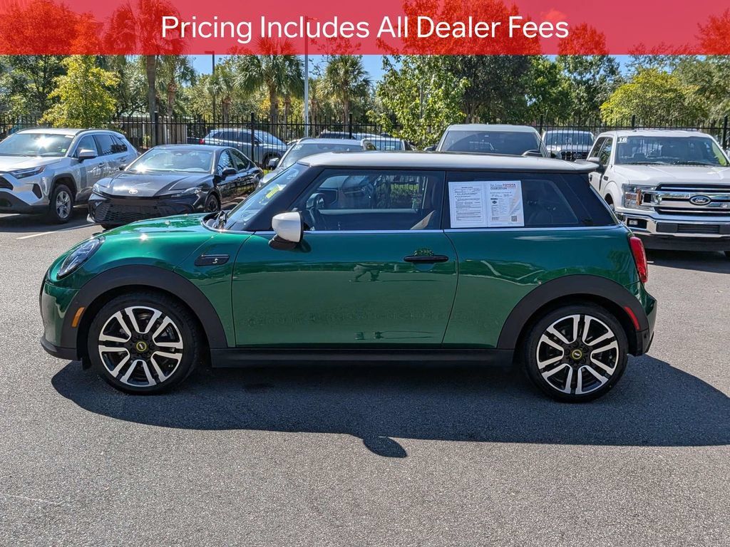 Used 2023 MINI Cooper SE FWD image 7