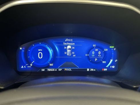 Used 2020 Ford Escape Titanium AWD/4WD image 13