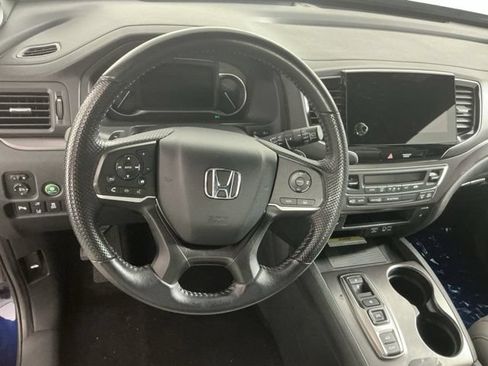 Used 2023 Honda Passport EX-L image 16
