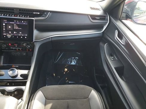 Certified 2023 Jeep Grand Cherokee L Laredo image 21