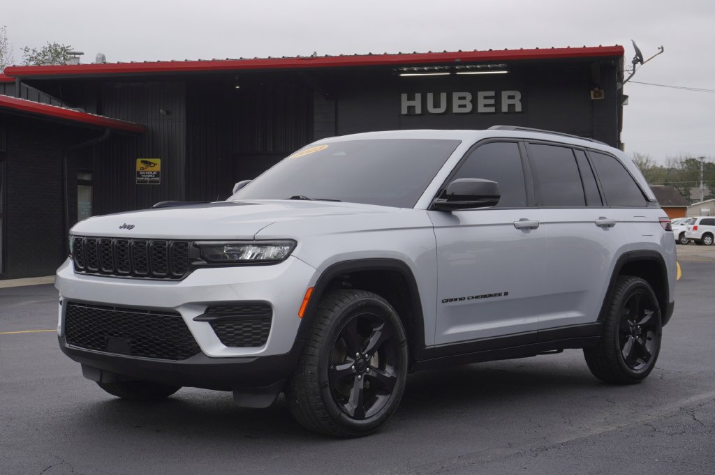 Used 2023 Jeep Grand Cherokee Altitude AWD/4WD 360° Tour