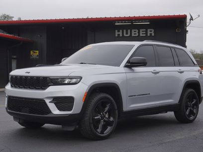 Used 2023 Jeep Grand Cherokee Altitude
